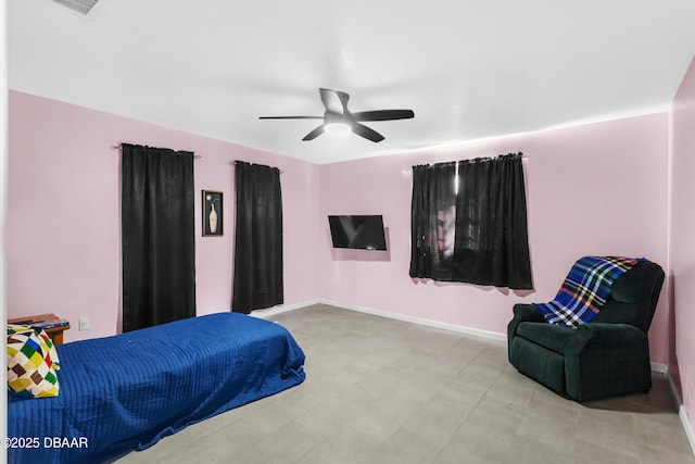 bedroom with ceiling fan