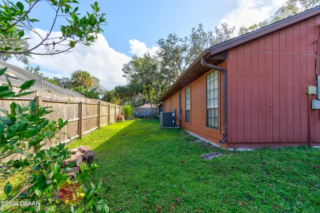 view of yard featuring central AC