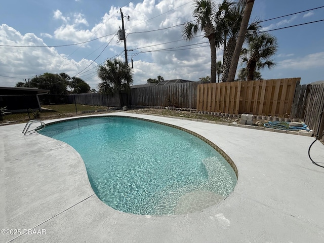 137 Beau Rivage Dr, Ormond Beach, FL 32176 - view of pool featuring a fenced backyard and a patio area