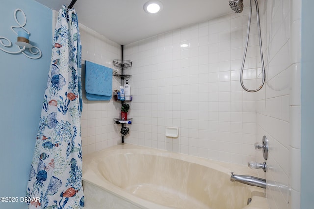 bathroom featuring shower / tub combo with curtain