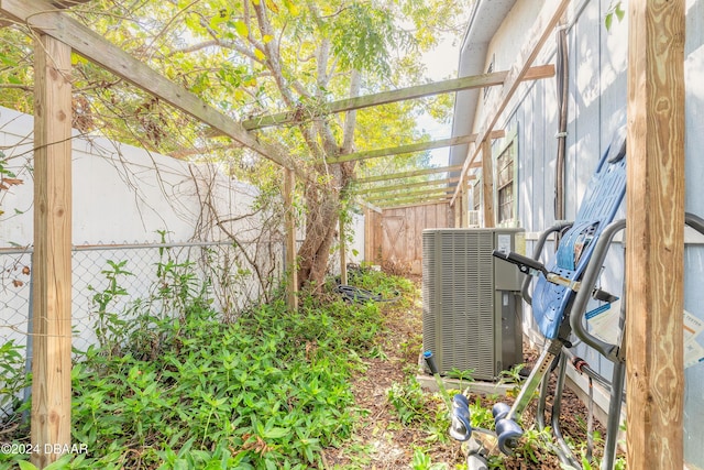 view of yard featuring central AC