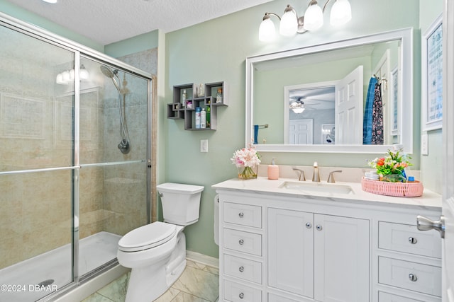 bathroom with a textured ceiling, toilet, walk in shower, and ceiling fan