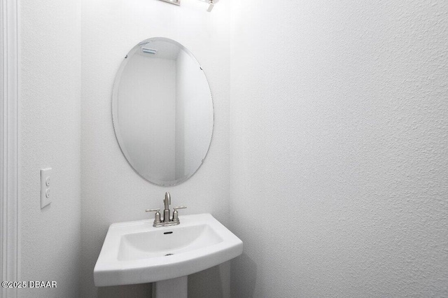 bathroom with sink