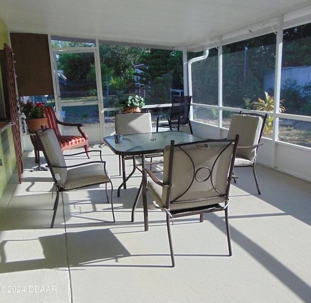 view of sunroom / solarium