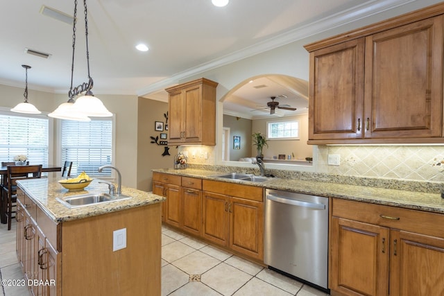 10 Foxhunter Flt, Ormond Beach, FL 32174 - kitchen featuring a sink, crown molding, visible vents, and dishwasher