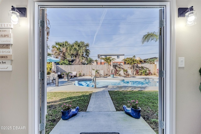 view of swimming pool featuring a patio