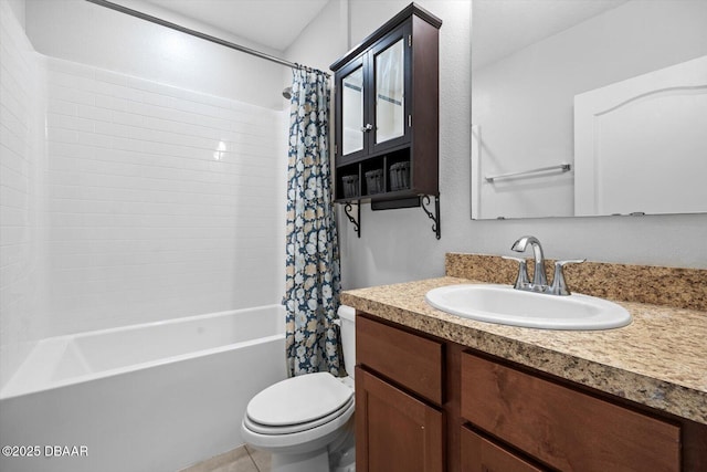 full bathroom with shower / tub combo with curtain, vanity, and toilet