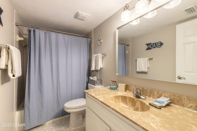 full bathroom featuring vanity, shower / tub combo with curtain, and toilet