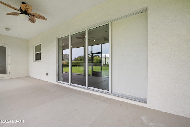 view of patio / terrace with ceiling fan