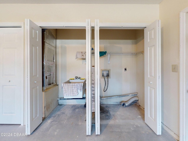 804 Soft Pine Ct, New Smyrna Beach, FL 32168 - laundry room with hookup for a washing machine, hookup for an electric dryer, and a sink