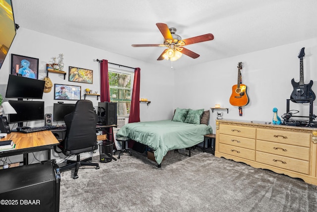 bedroom with a ceiling fan