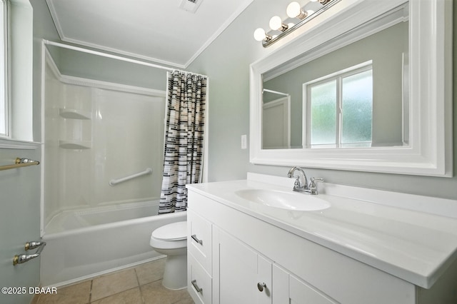 1101 8th St, Daytona Beach, FL 32117 - full bath with vanity, crown molding, shower / tub combo with curtain, and tile patterned flooring