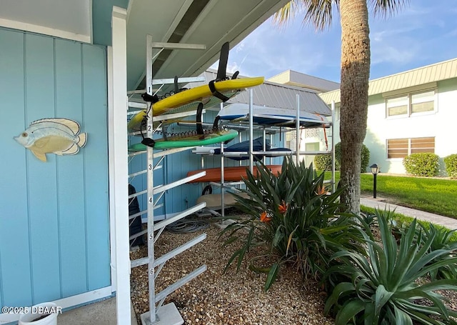 325 Causeway Cswy N Unit D104, New Smyrna Beach, FL 32169 - exterior space