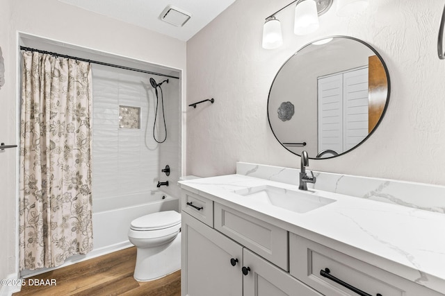 12 Big Buck Trl, Ormond Beach, FL 32174 - bathroom with vanity, shower / bath combination with curtain, and wood finished floors