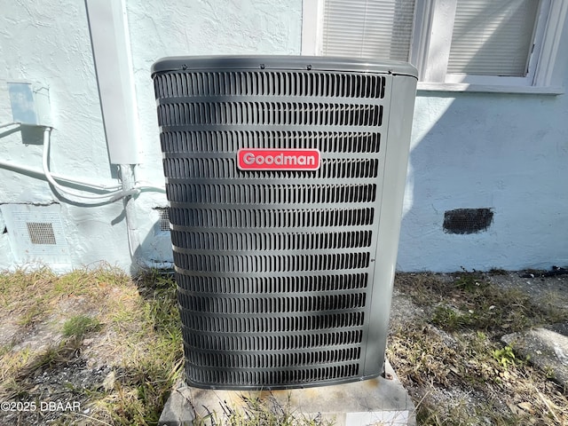 600 5th Ave, Daytona Beach, FL 32118 - exterior details featuring crawl space and central AC unit