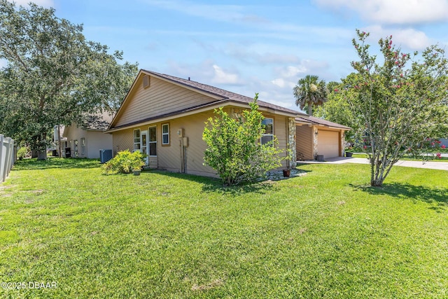 104 Herring Gull Ct, Daytona Beach, FL 32119 - view of home's exterior featuring driveway and a garage