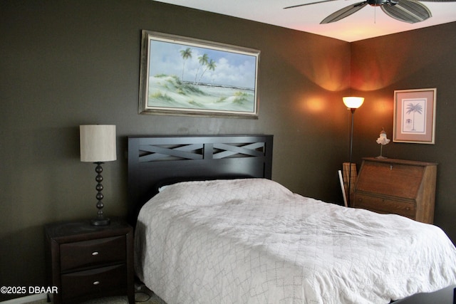 bedroom featuring ceiling fan