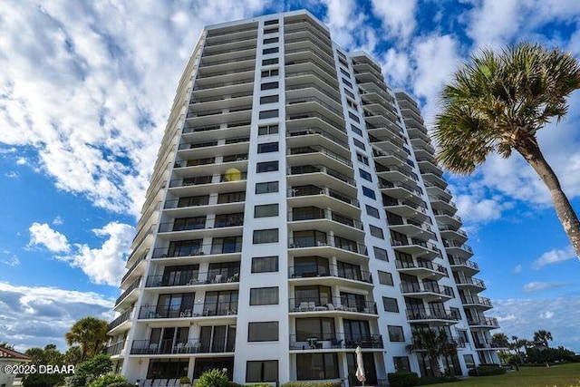 2425 S Atlantic Ave Unit 202, Daytona Beach, FL 32118 - view of apartment building / complex