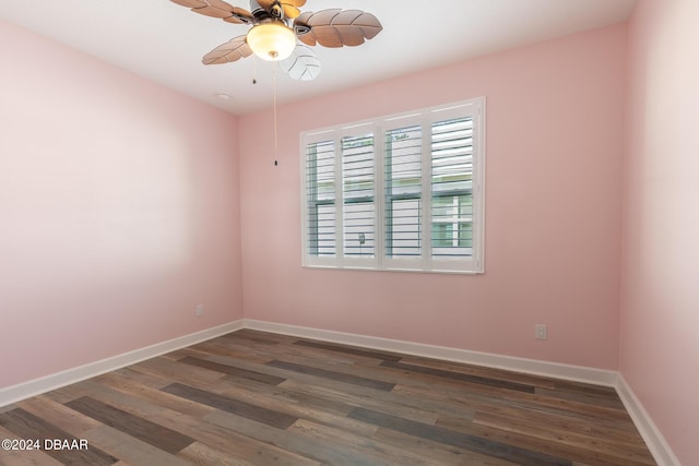 300 Blue Starfish Pl, Daytona Beach, FL 32124 - empty room featuring wood finished floors, a ceiling fan, and baseboards
