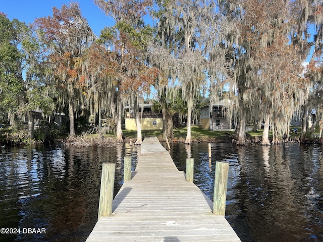 Listing photo 2 for 127 N Lake George Dr, Georgetown FL 32139