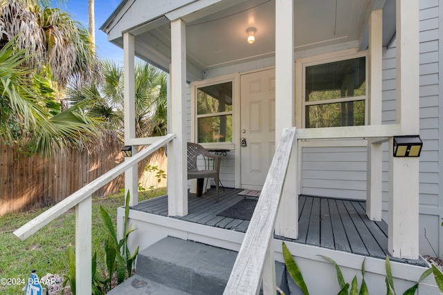 545 Cannon St, Daytona Beach, FL 32114 - view of wooden terrace