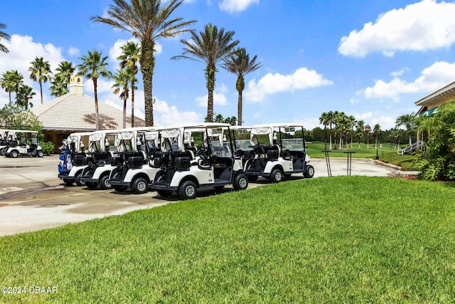 118 Pitching Wedge Dr, Daytona Beach, FL 32124 - view of parking