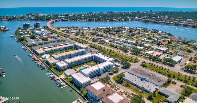 bird's eye view with a water view