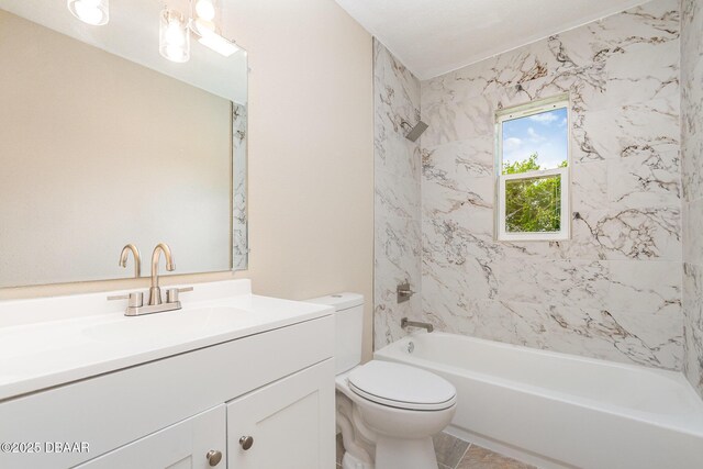 1808 Green Pl, Ormond Beach, FL 32174 - bathroom with toilet, vanity, and shower / bathtub combination