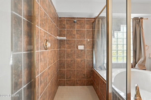 918 Brookridge Ln, Ormond Beach, FL 32174 - full bathroom featuring a tile shower and a garden tub