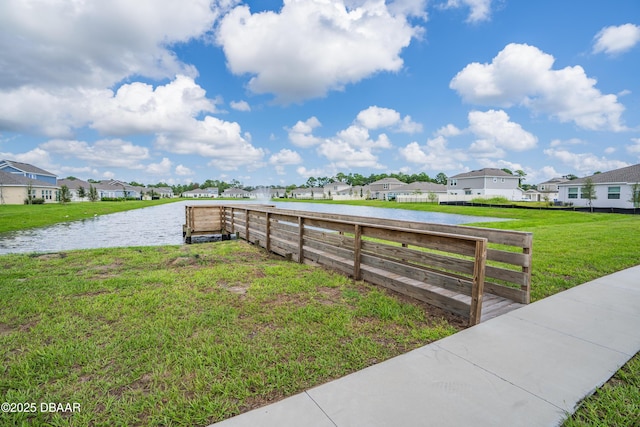 view of yard featuring a water view