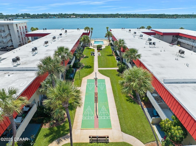 bird's eye view with a water view