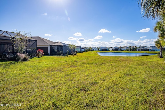 view of yard featuring a water view