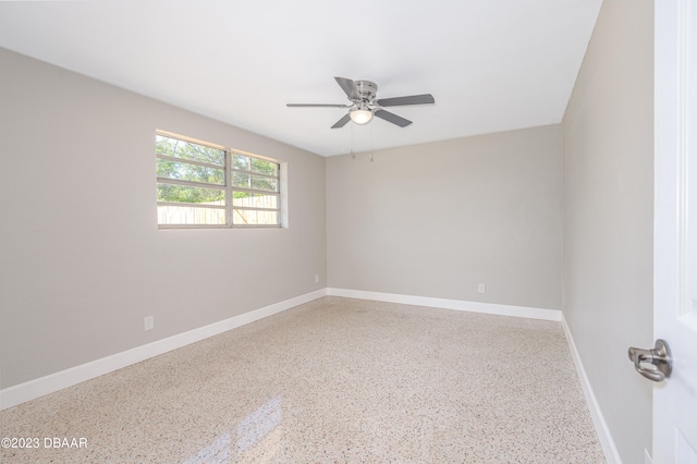 empty room with ceiling fan