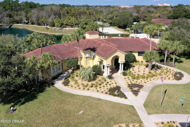 bird's eye view with a water view