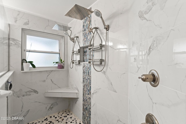 bathroom featuring tiled shower