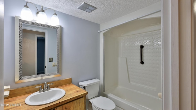 201 Pine Cone Trl, Ormond Beach, FL 32174 - full bath with toilet, vanity, a textured ceiling, visible vents, and shower / bath combination