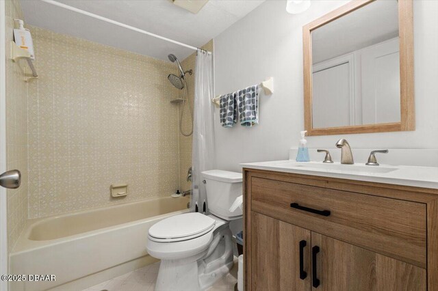 full bathroom with shower / tub combo with curtain, vanity, and toilet