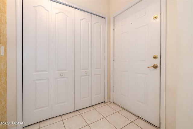 2953 Wild Pecan Ct, Port Orange, FL 32129 - foyer entrance featuring light tile patterned flooring