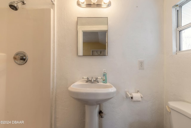 bathroom with toilet