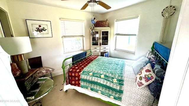 bedroom with ceiling fan