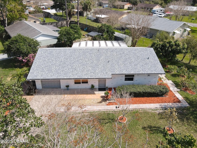 drone / aerial view featuring a residential view