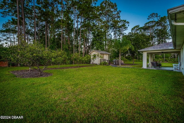 view of yard with a patio