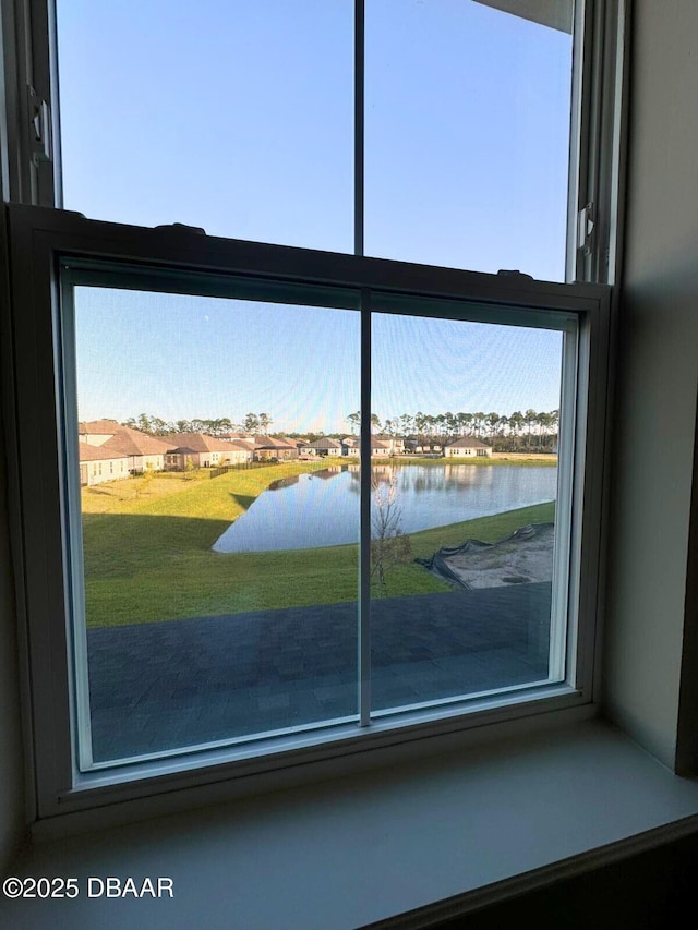 interior details featuring a water view