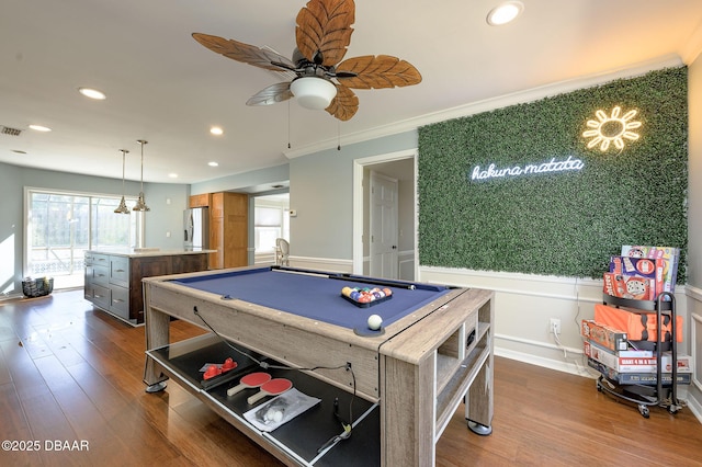 recreation room featuring hardwood / wood-style flooring, ornamental molding, pool table, and ceiling fan