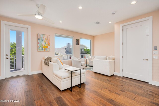 dining space featuring light hardwood / wood-style floors, a healthy amount of sunlight, and sink