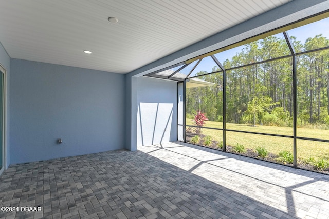 unfurnished sunroom with a healthy amount of sunlight