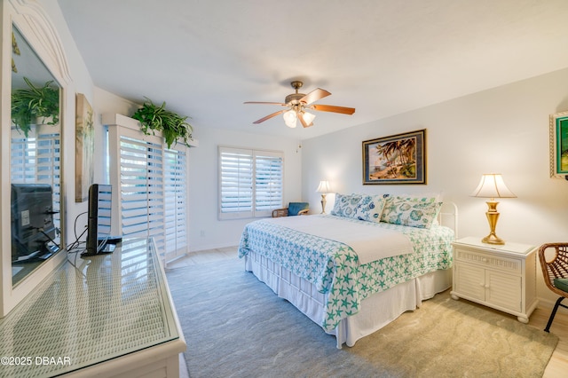 bedroom with ceiling fan