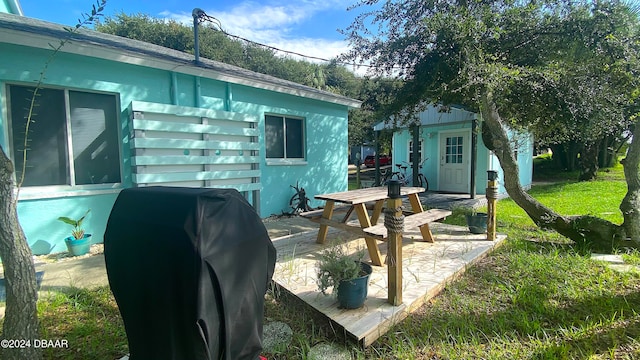 view of patio / terrace with a grill