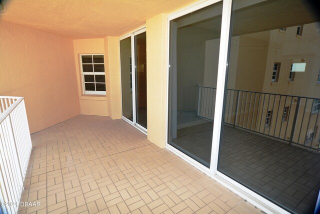 3145 S Atlantic Ave Unit 401, Daytona Beach, FL 32118 - view of balcony