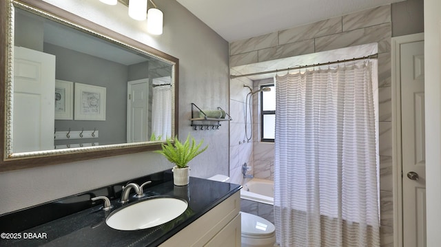 103 Cone Rd, Ormond Beach, FL 32174 - full bath with vanity, shower / bathtub combination with curtain, and toilet